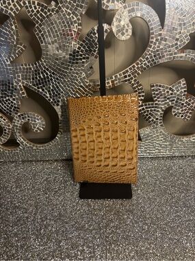 ⭐️Brahmin Toast Croc-Embossed Leather Journal